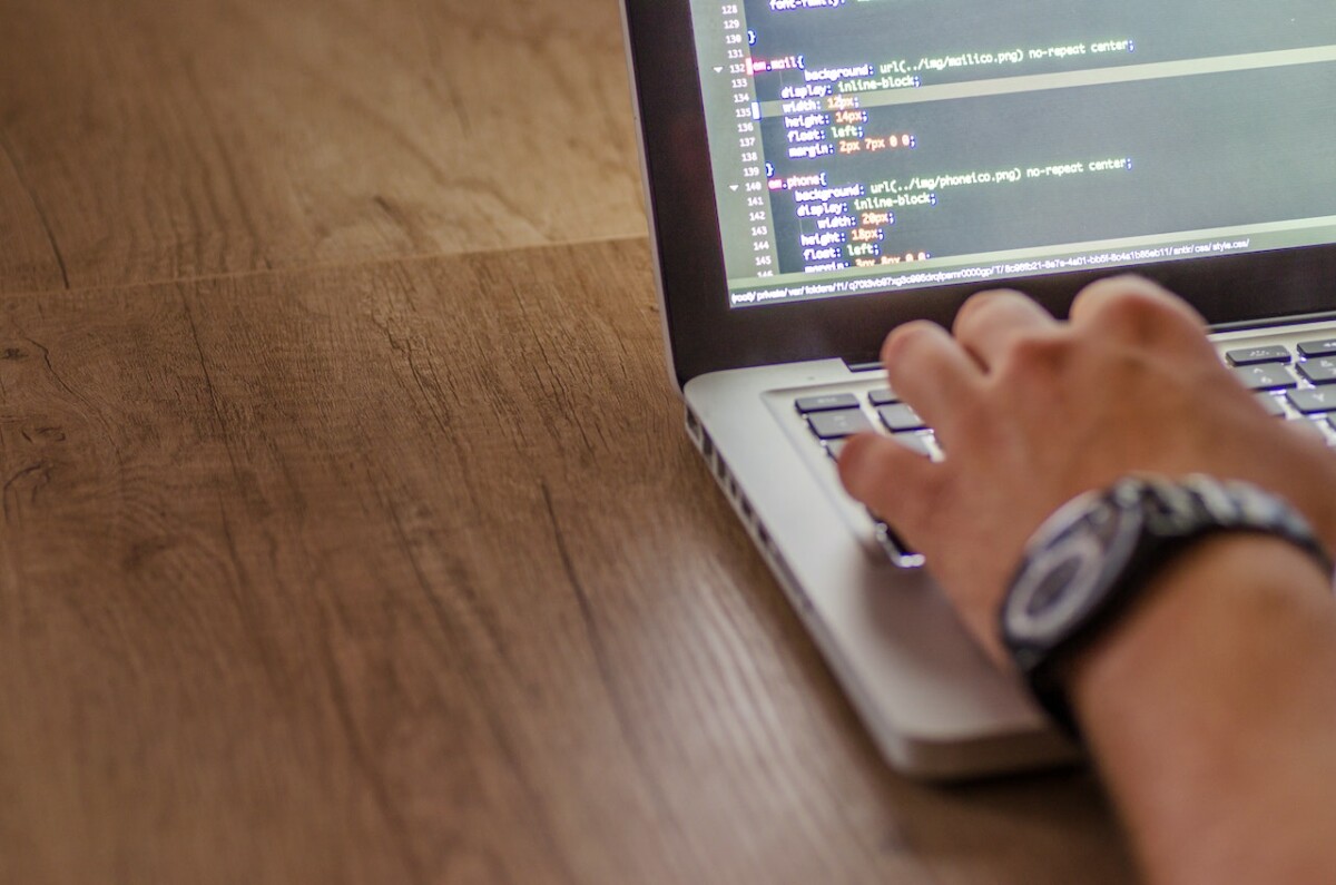 Mac User Images 10 Essential Skills That You Must Have To Be A Professional MAC User ...